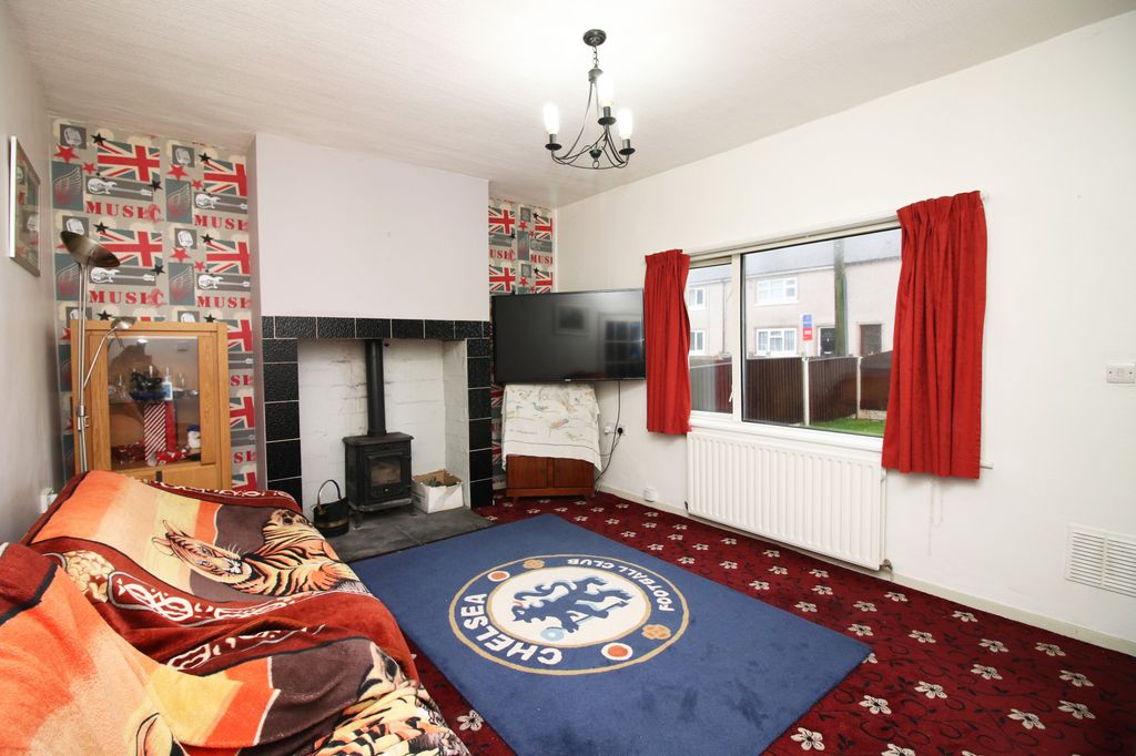 Property photo 3 of 13