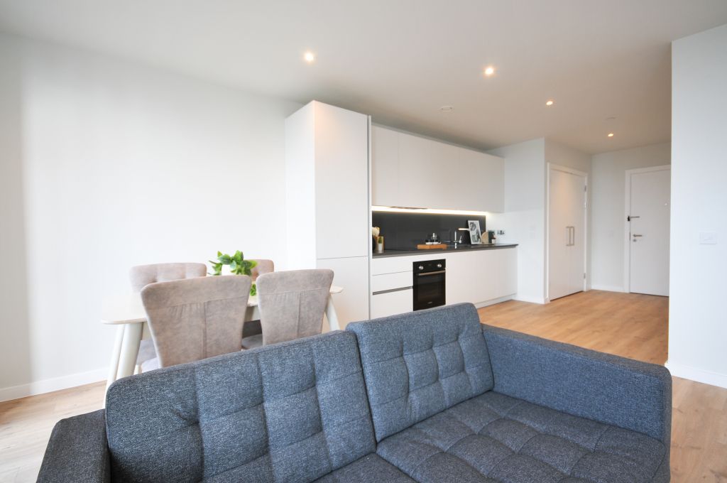 Property photo 3 of 12