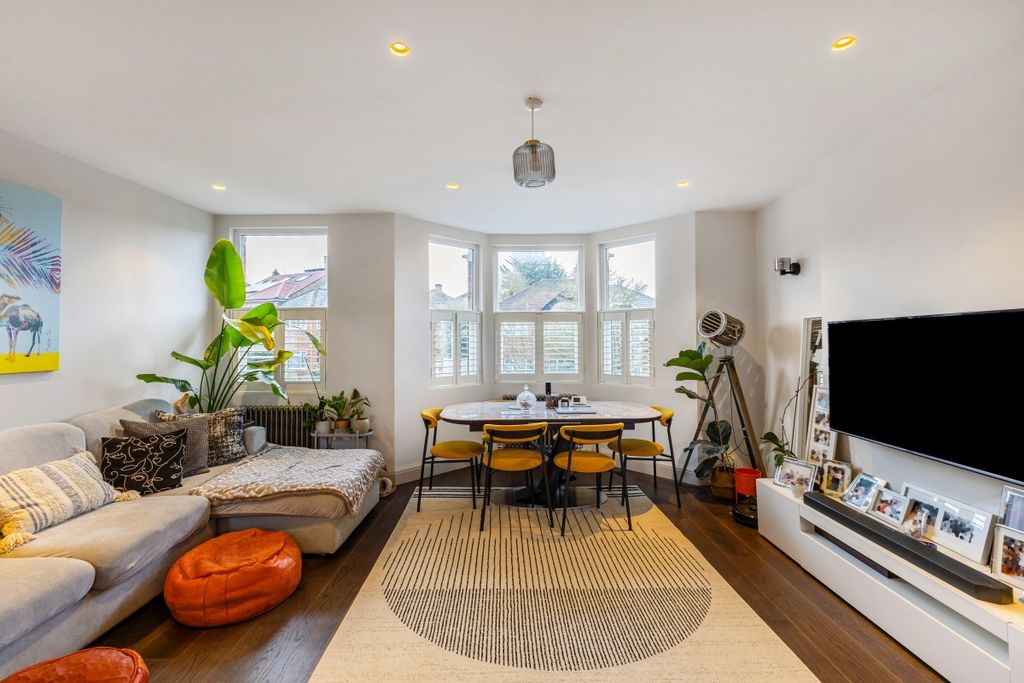 Property photo 2 of 22 103429_