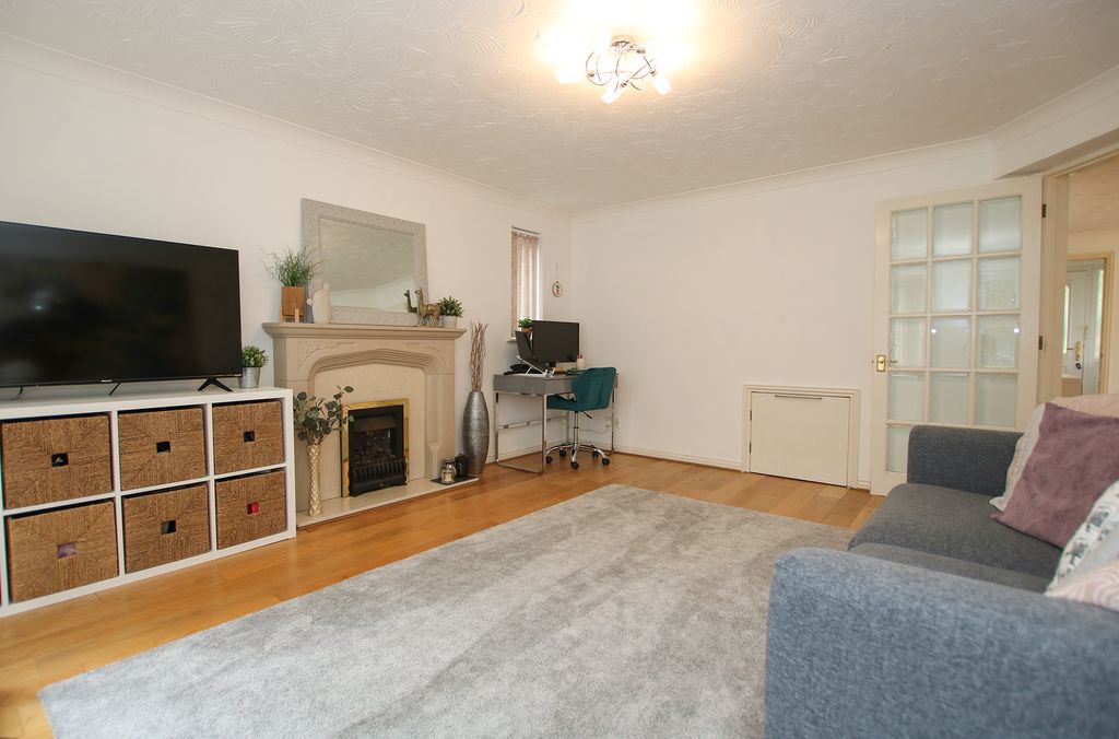 Property photo 2 of 16