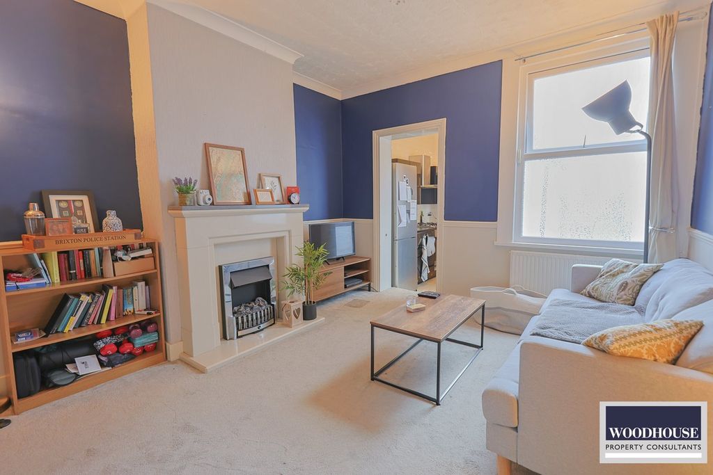 Property photo 2 of 19