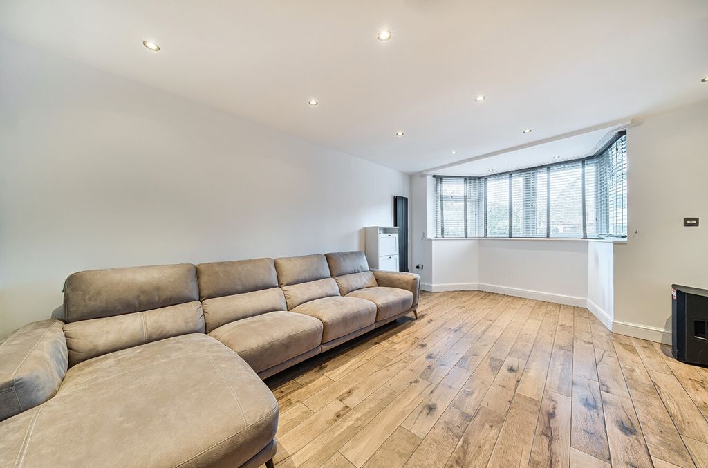 Property photo 3 of 20 Reception Room