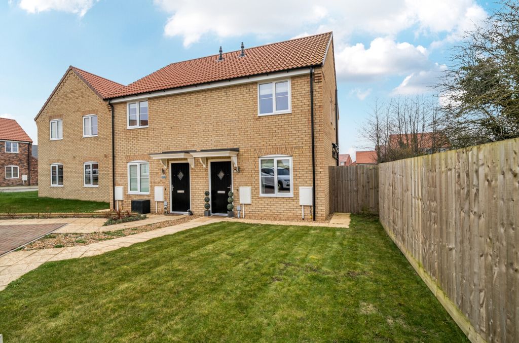 Property photo 1 of 29 1424428-45-69Af0c8Aaffa8-Arw-1