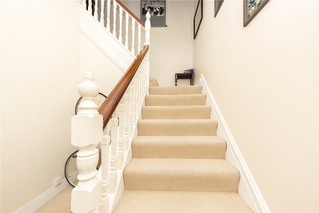 Property photo 2 of 12 Private Hallway