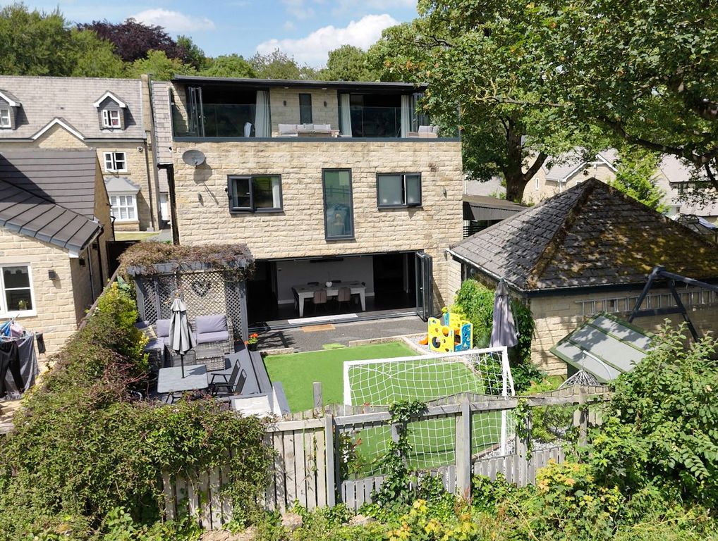 Property photo 2 of 48