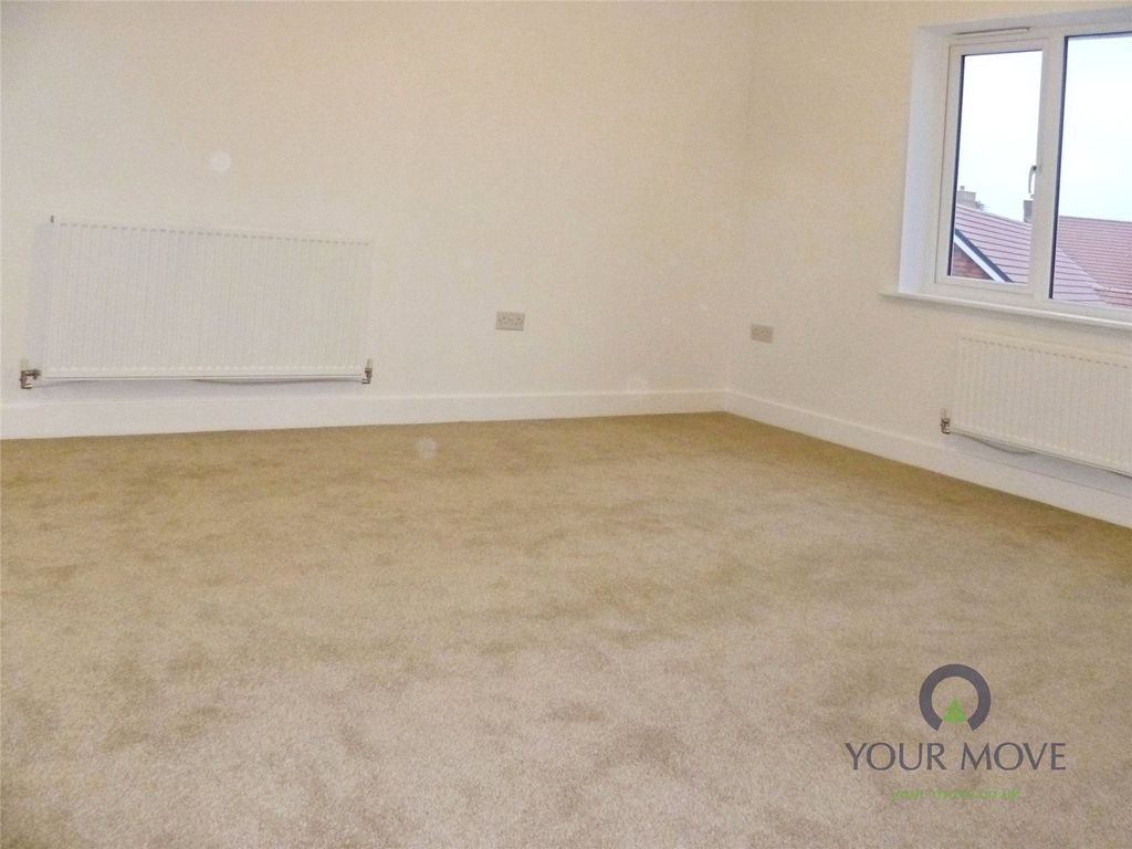 Property photo 2 of 6 Living Area