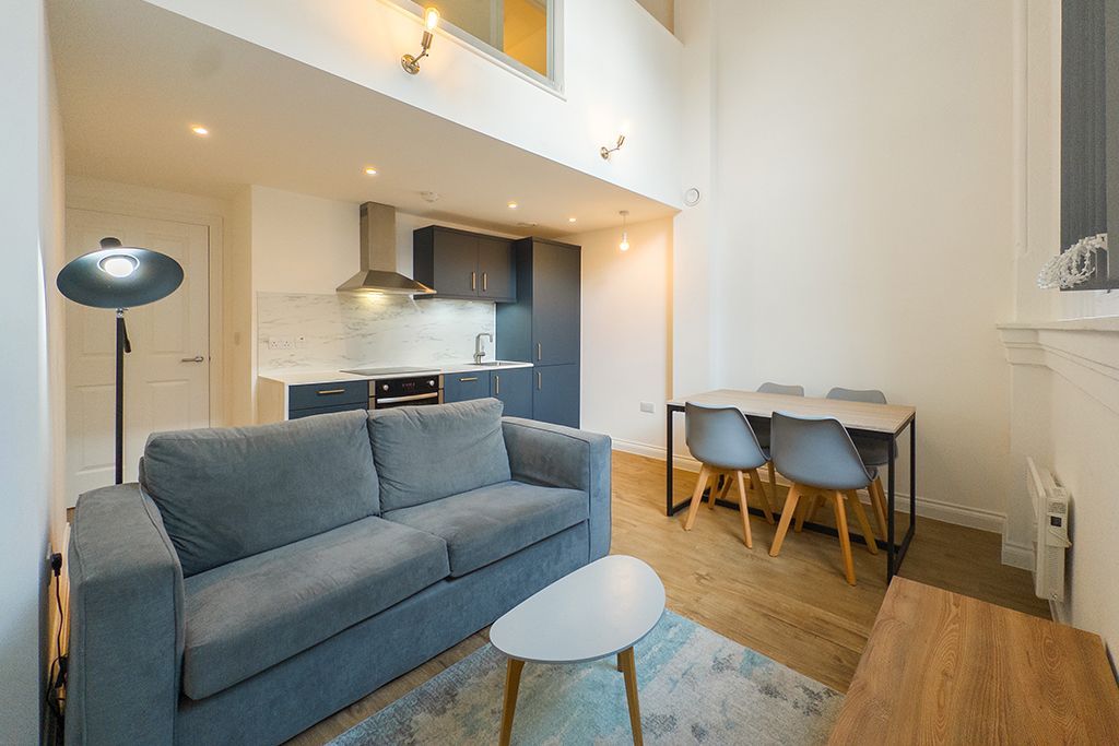 Property photo 2 of 17