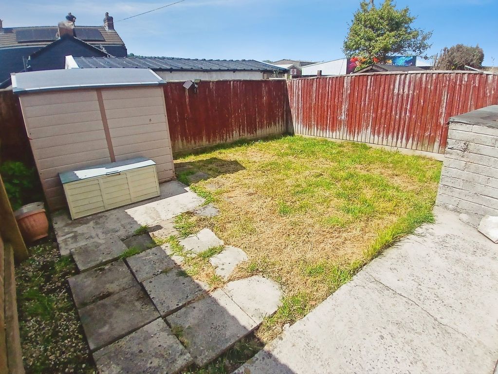 Property photo 2 of 5