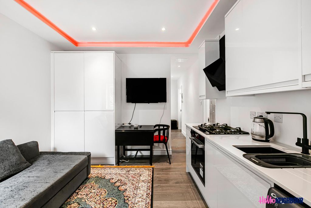 Property photo 3 of 17 Photo 2