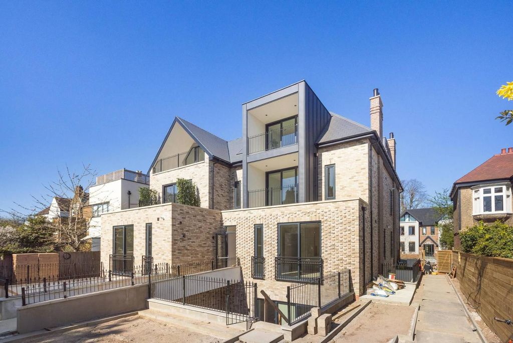 Property photo 3 of 17