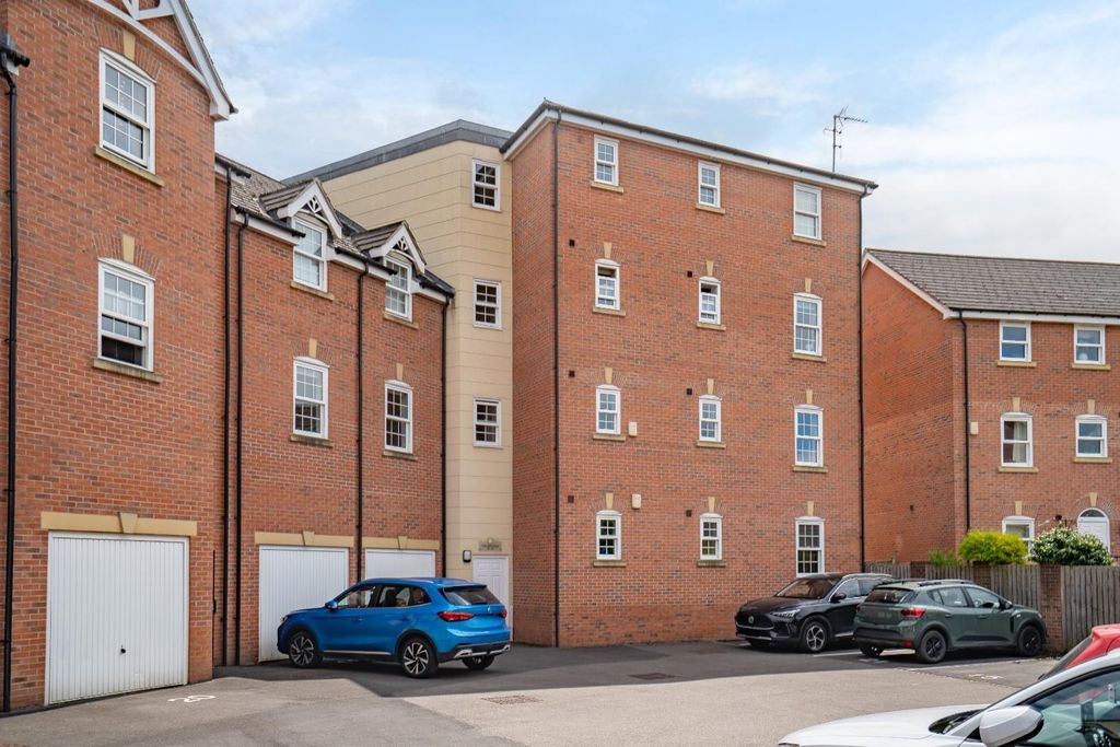 Property photo 1 of 11 Rhbhej2_Geitx_Tc7Caivw.Jpg