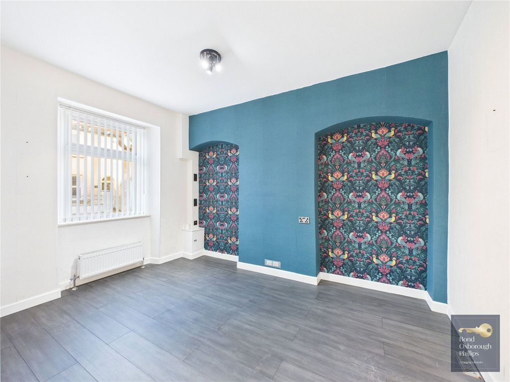 Property photo 3 of 26 Picture No. 52