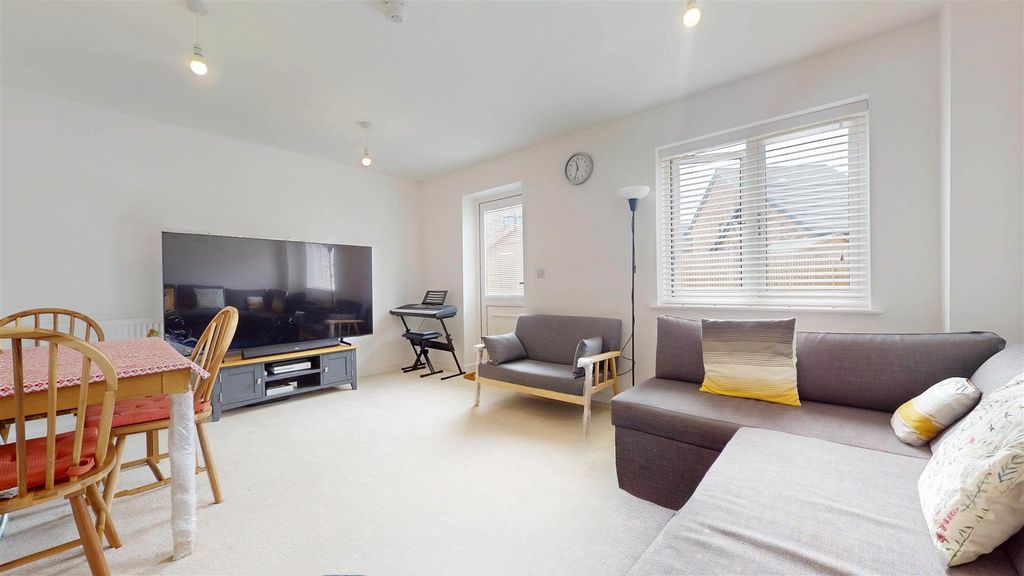 Property photo 3 of 12 Slw7-Xfgxkezfizn9--9Xw.Jpg