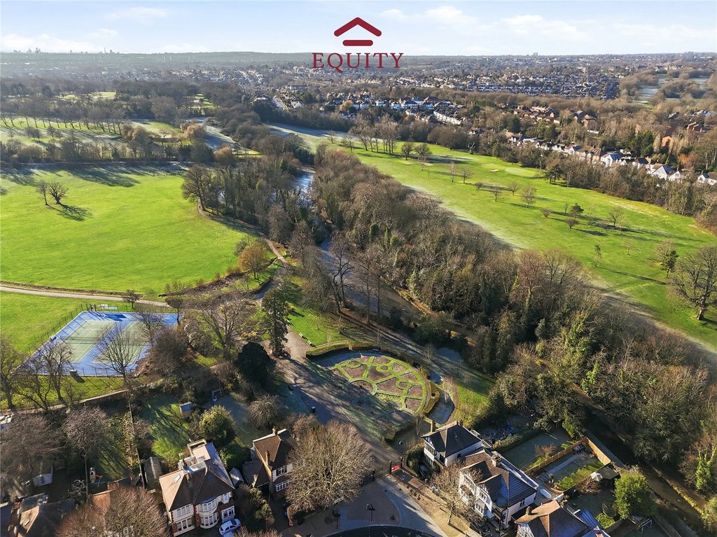 Property photo 3 of 37 Picture No. 65