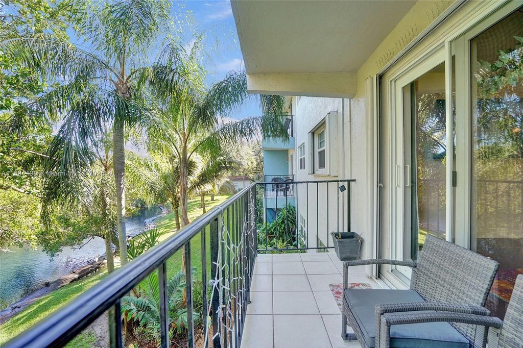 Property photo 3 of 11 <Alttext/>