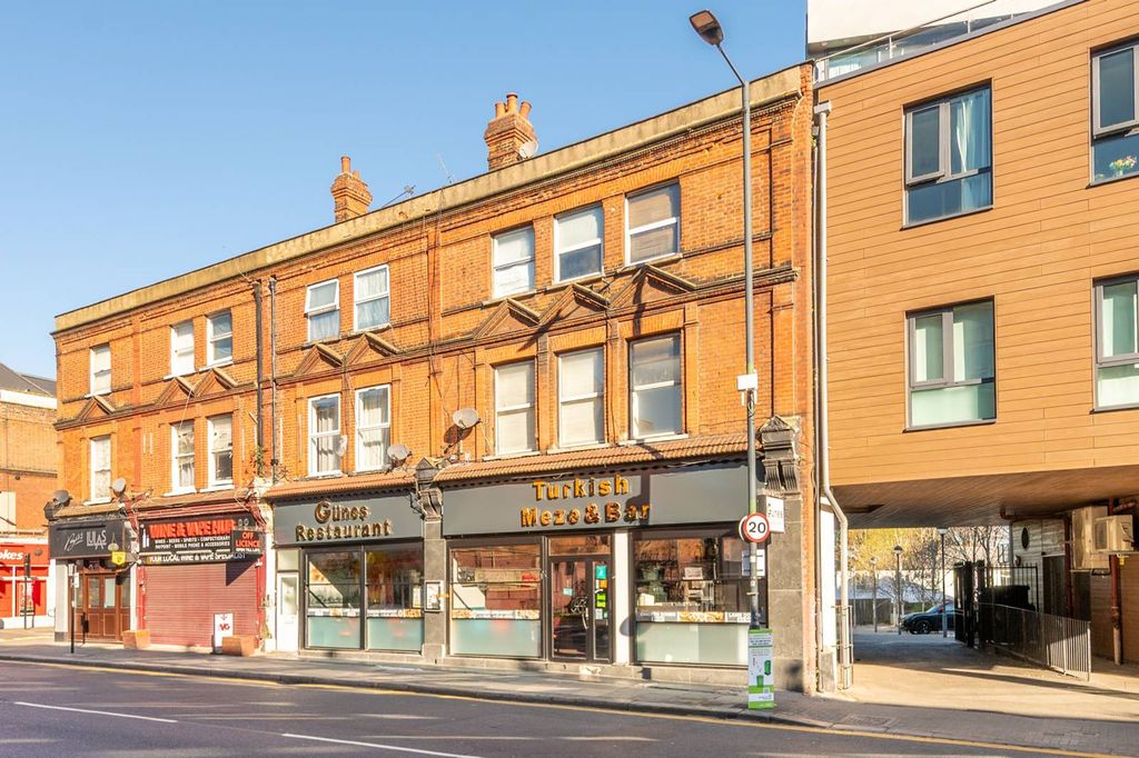 Property photo 3 of 4