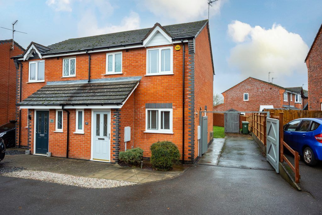 Property photo 1 of 25