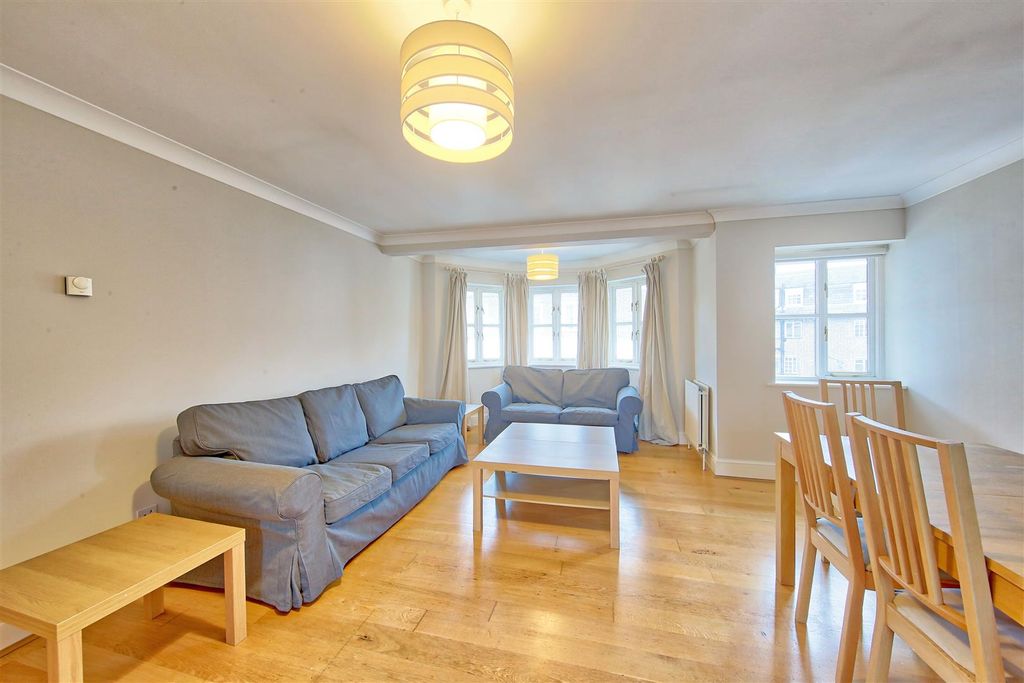 Property photo 3 of 10 Rec.Jpg