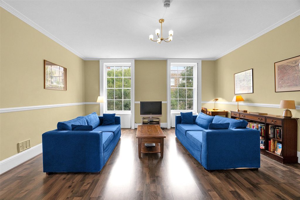 Property photo 2 of 29 Picture No. 26