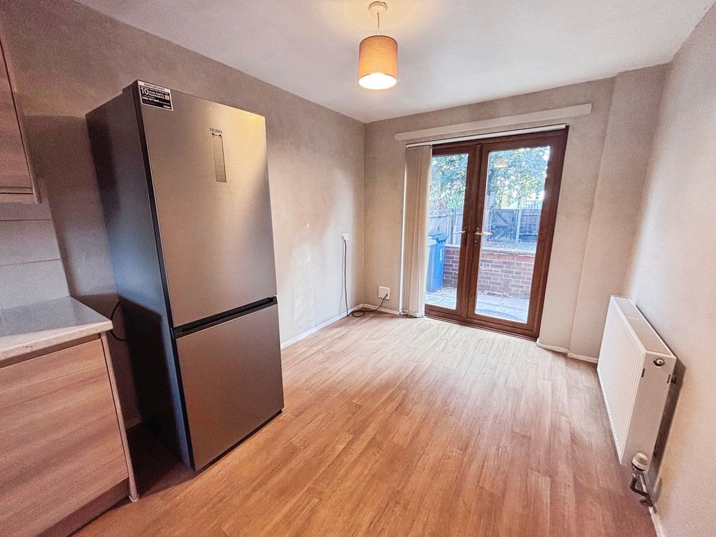 Property photo 3 of 10 Pbox-Img.Jpg