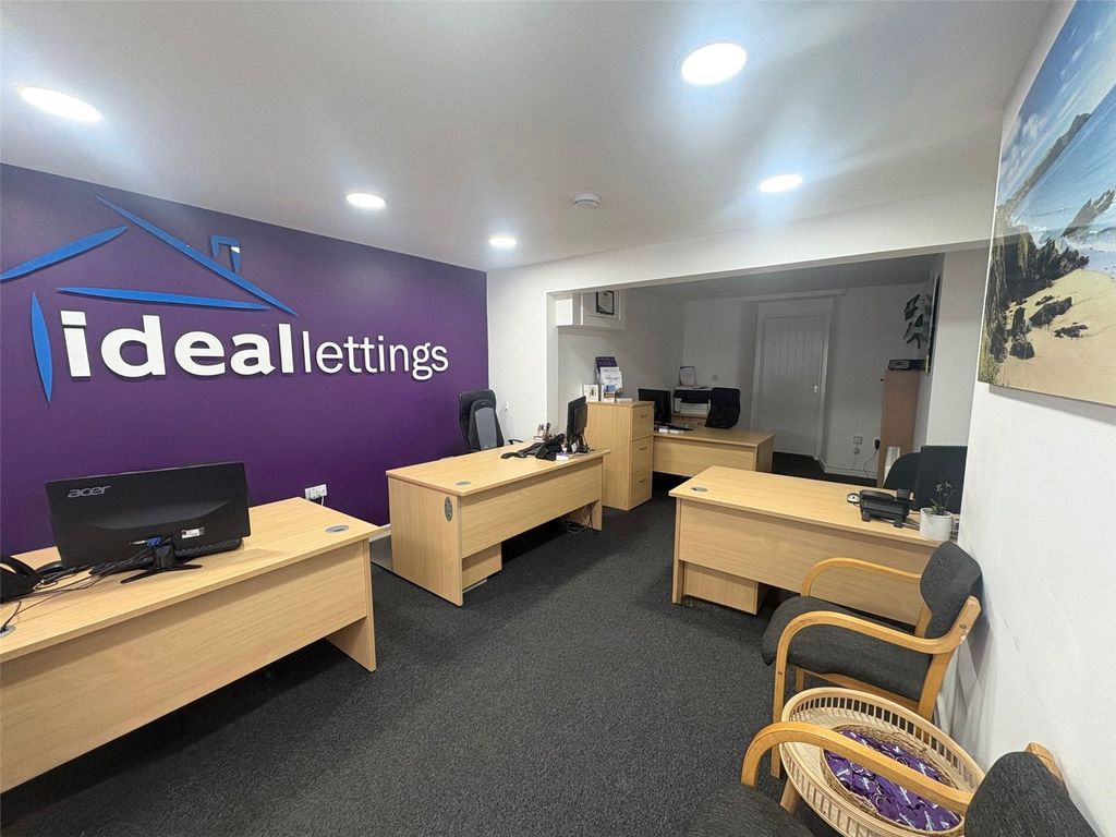 Property photo 1 of 3 Picture No. 03