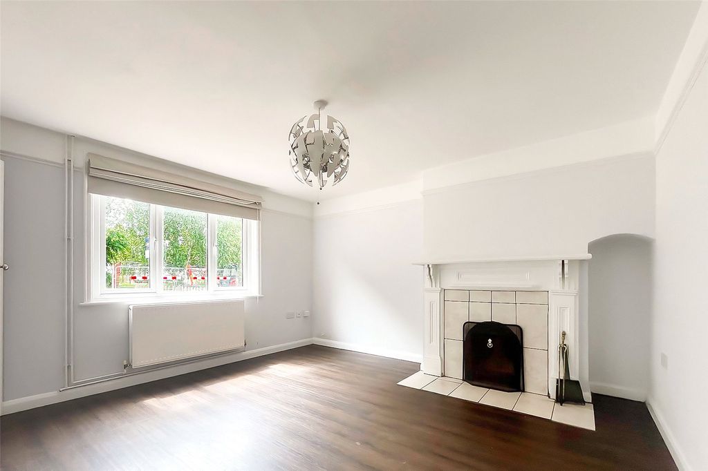 Property photo 2 of 18 Picture No. 39