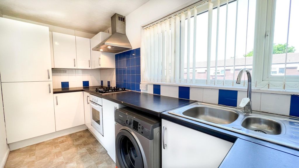 Property photo 3 of 7 Kitchen2.Jpg