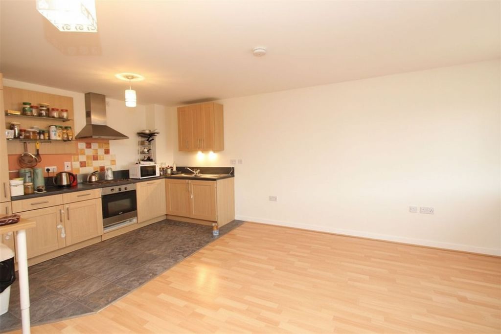 Property photo 2 of 9