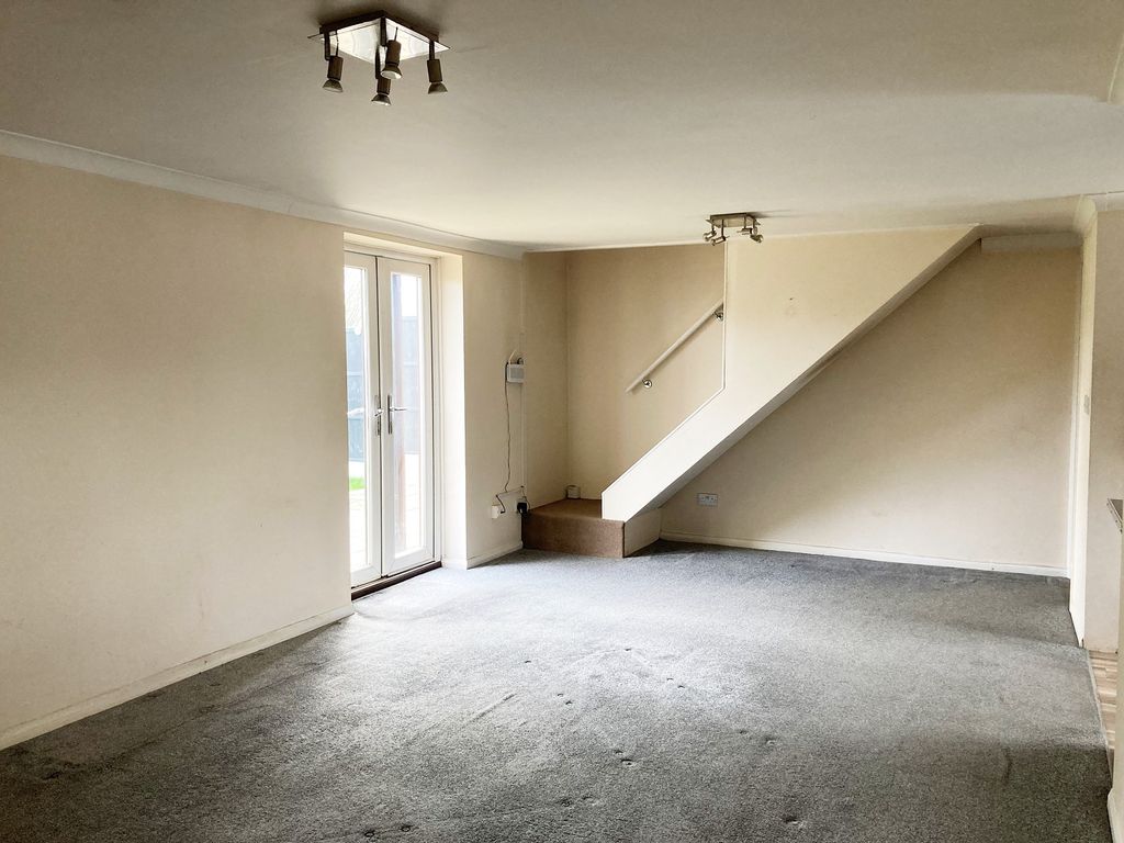 Property photo 2 of 8 Not Specified