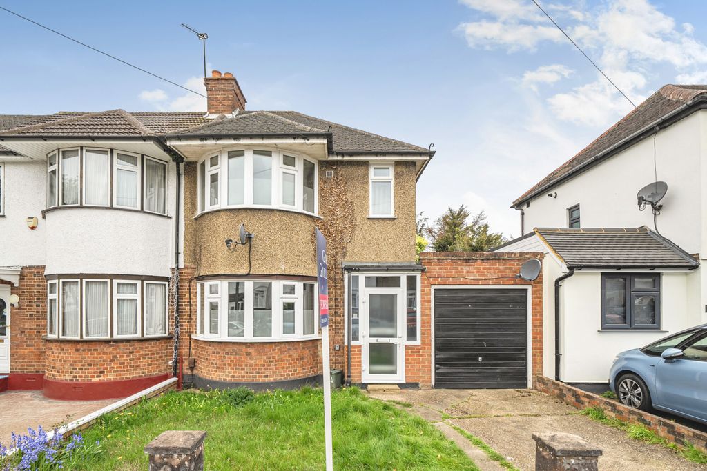 Property photo 1 of 20 1447736-18-69E1Fb...