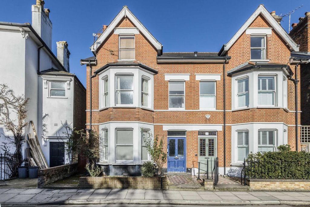 Property photo 1 of 7