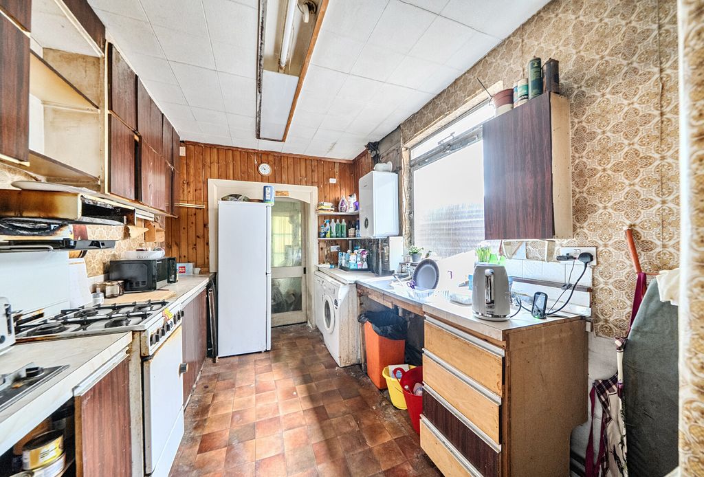 Property photo 1 of 11 1467814-9-6A184d4...