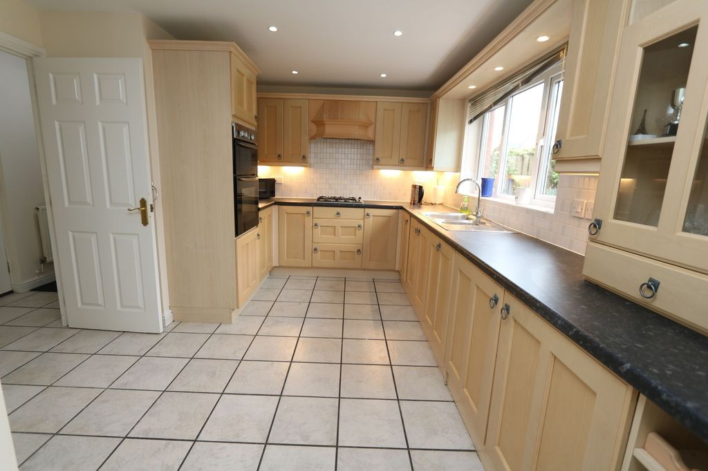 Property photo 3 of 30