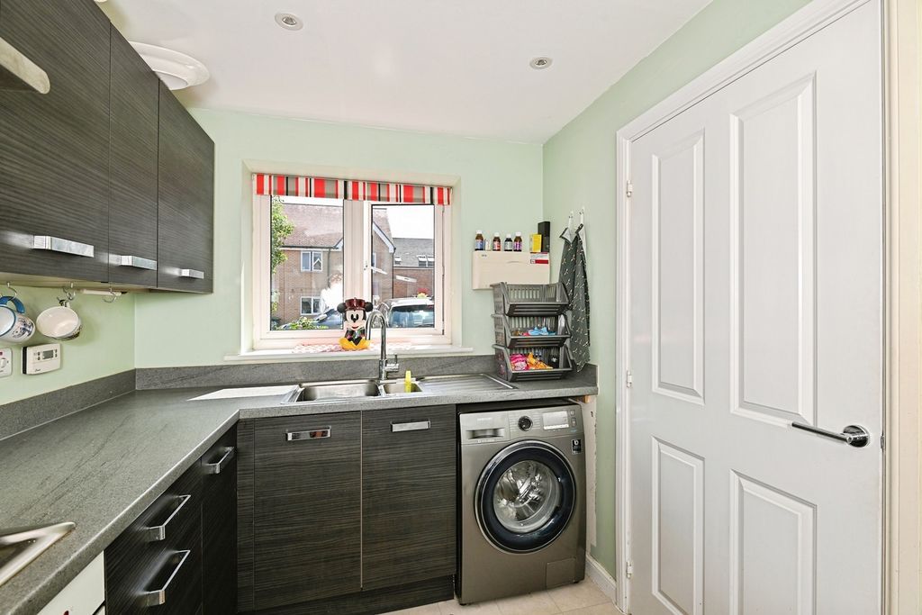 Property photo 3 of 11 Pbox-Img.Jpg