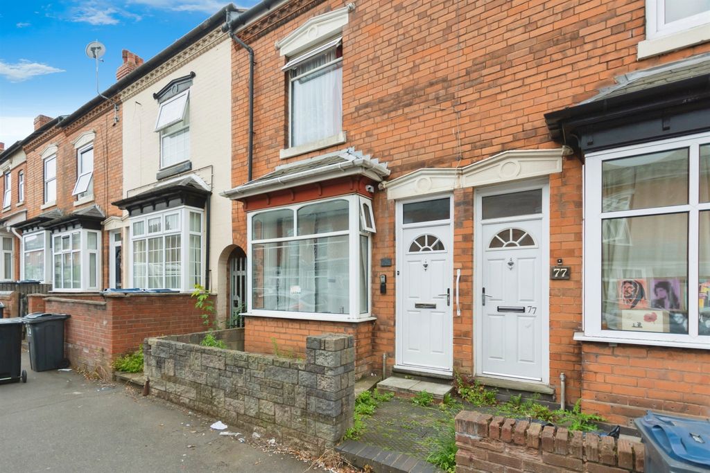 Property photo 2 of 17