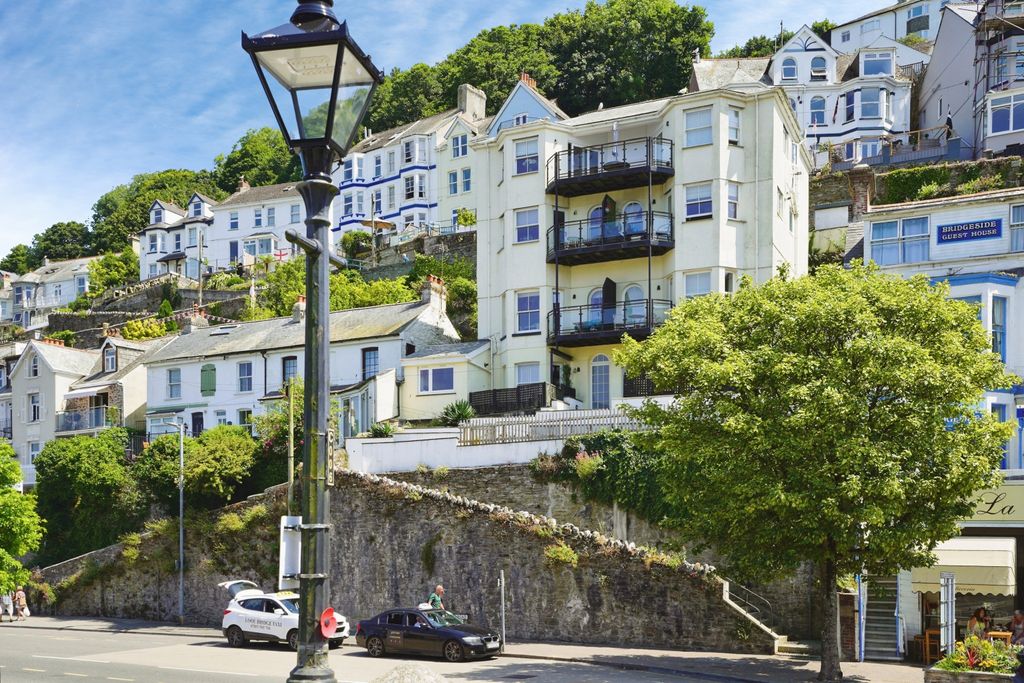 2 bed flat for saleStation Road, Looe PL13 photo 4