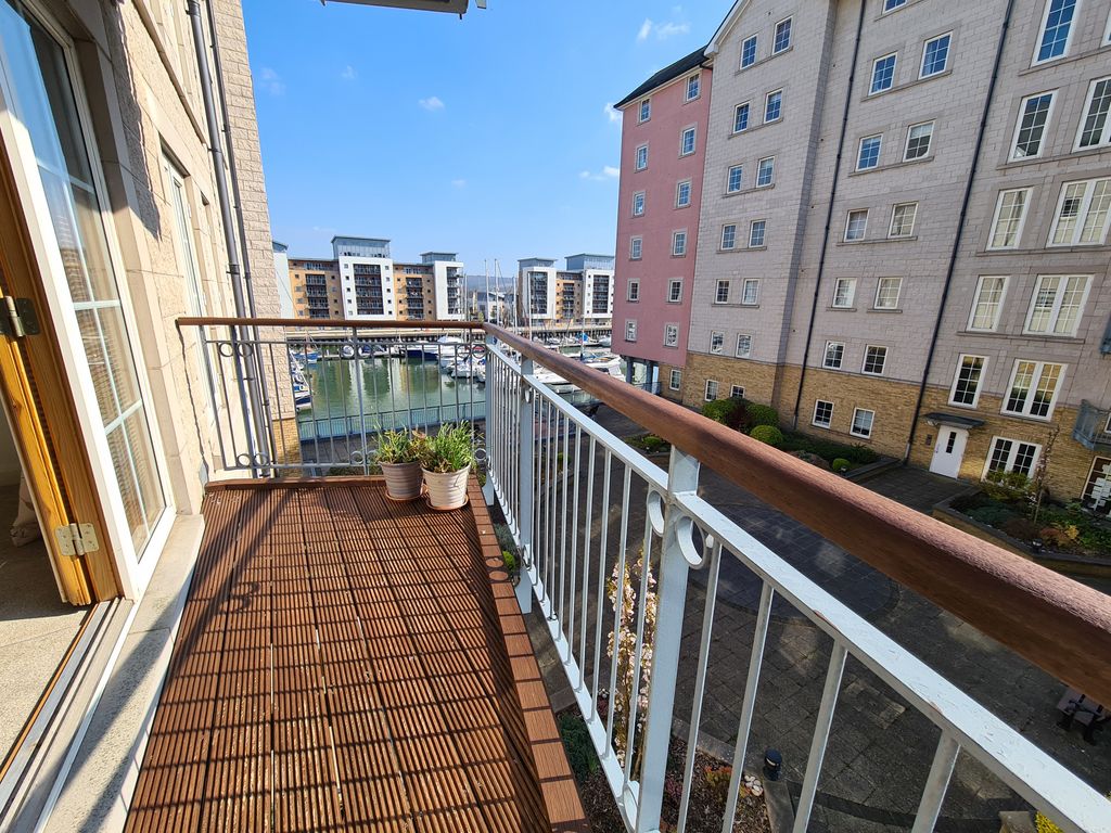 Property photo 3 of 10