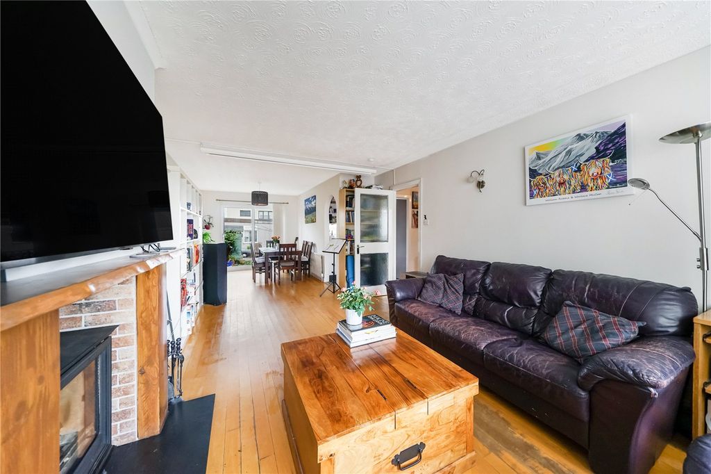 Property photo 2 of 24 Picture No. 25