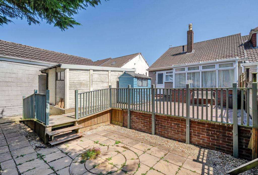 Property photo 3 of 11 Picture 3