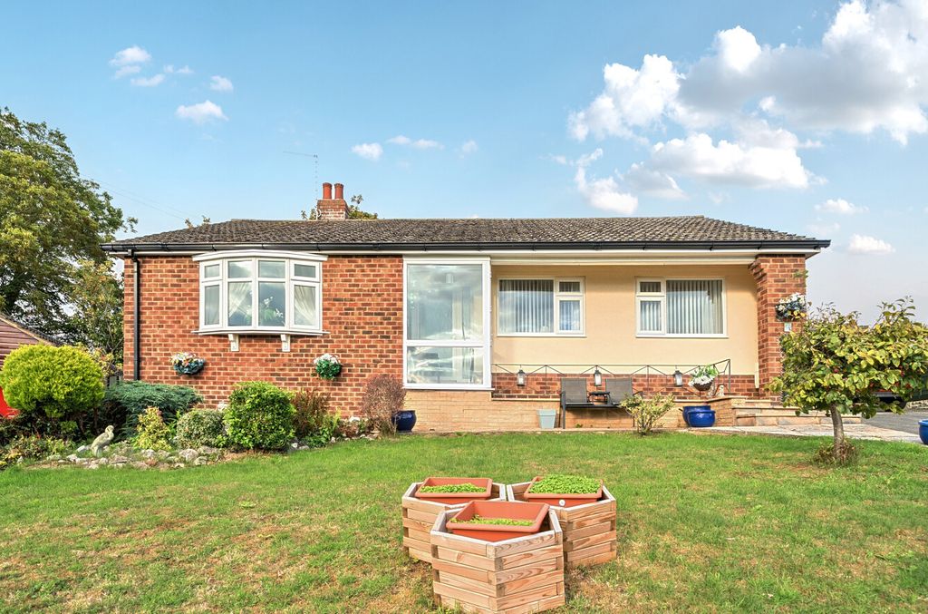 Property photo 1 of 20 1522446-1-1A0Ab0d...