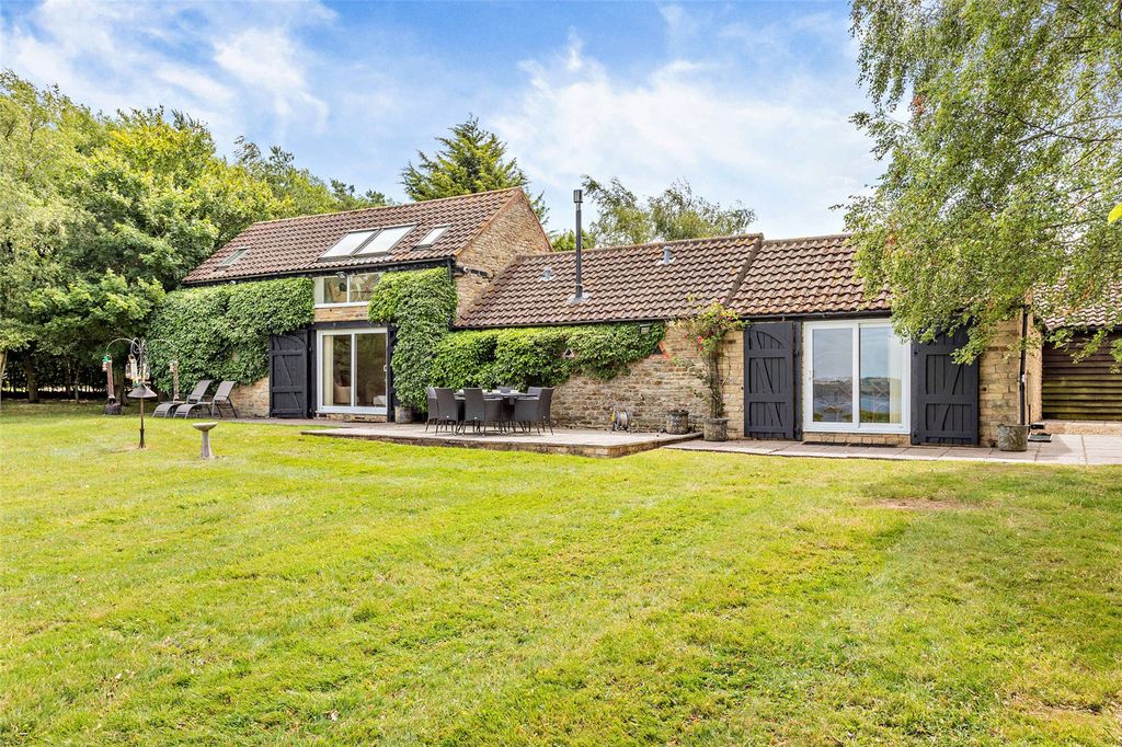 Property photo 1 of 23 The Barn Conversion