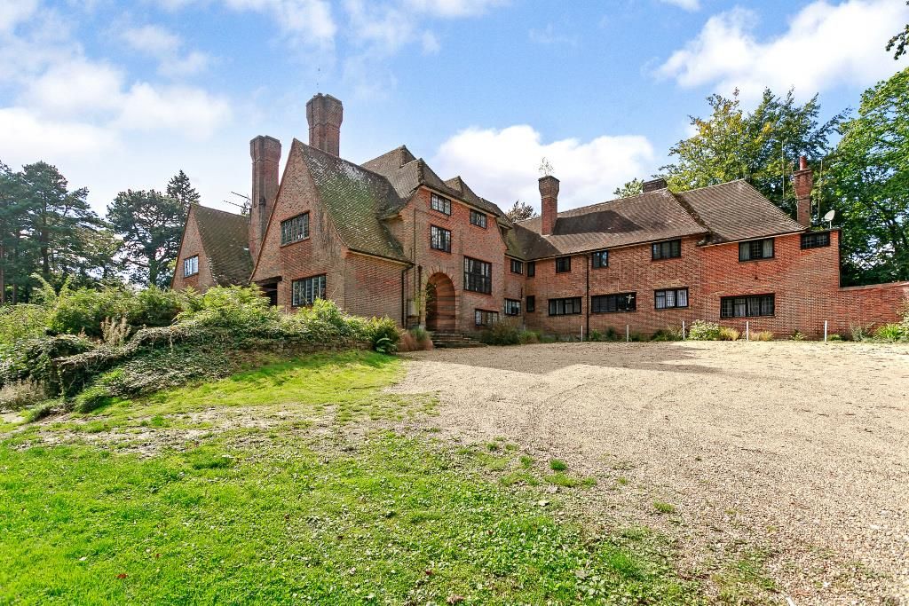 Property photo 2 of 10