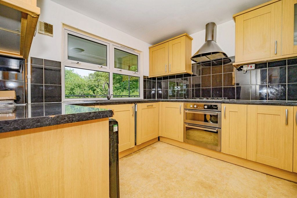 Property photo 1 of 13 Photo