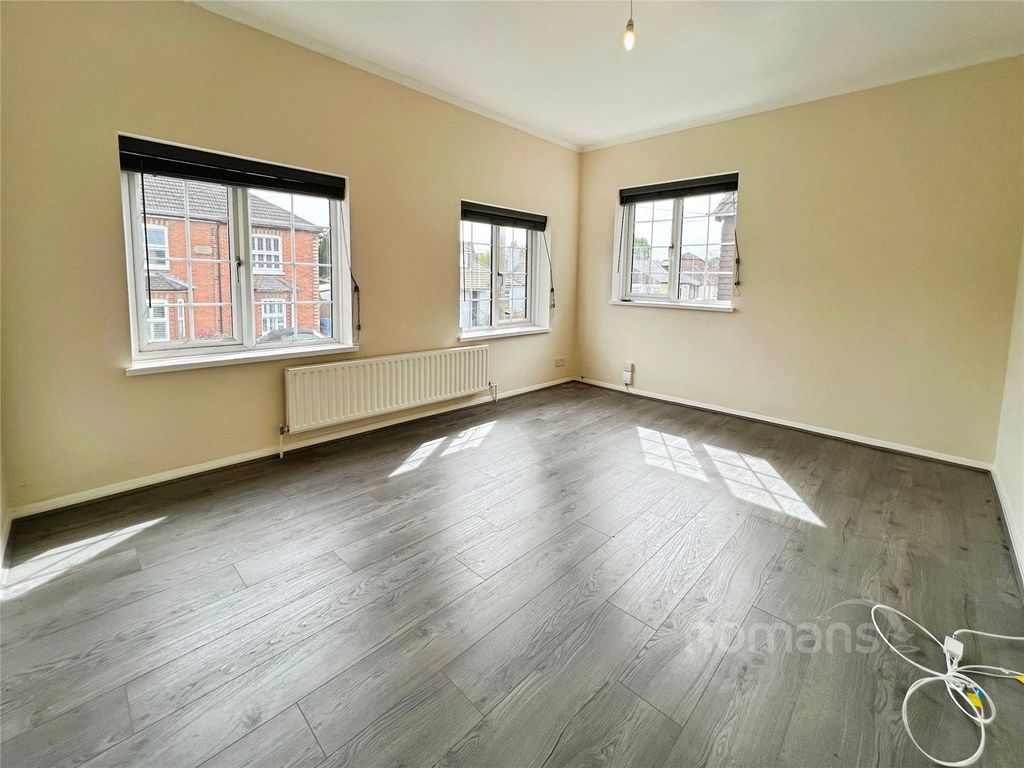 Property photo 3 of 12 Picture No. 08