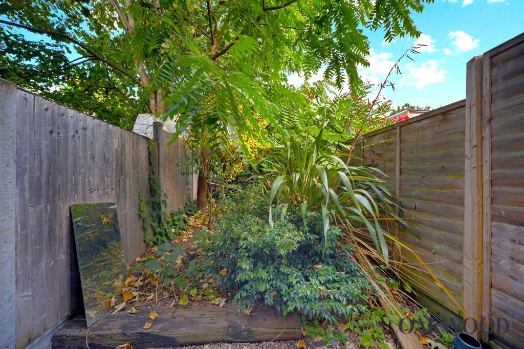 Property photo 3 of 11