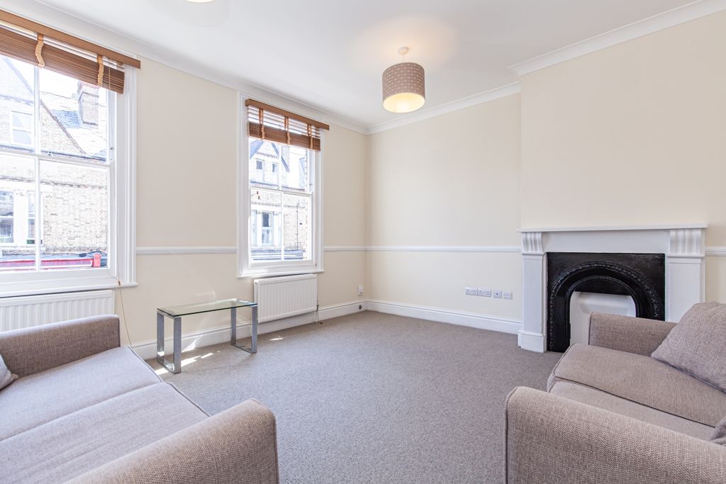 Property photo 2 of 8 166486