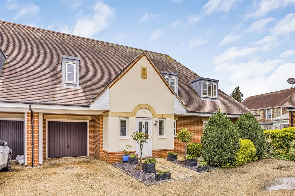 Property photo 1 of 38 2 Clarendon Close, Denmead-Porticomarketing-O'hara