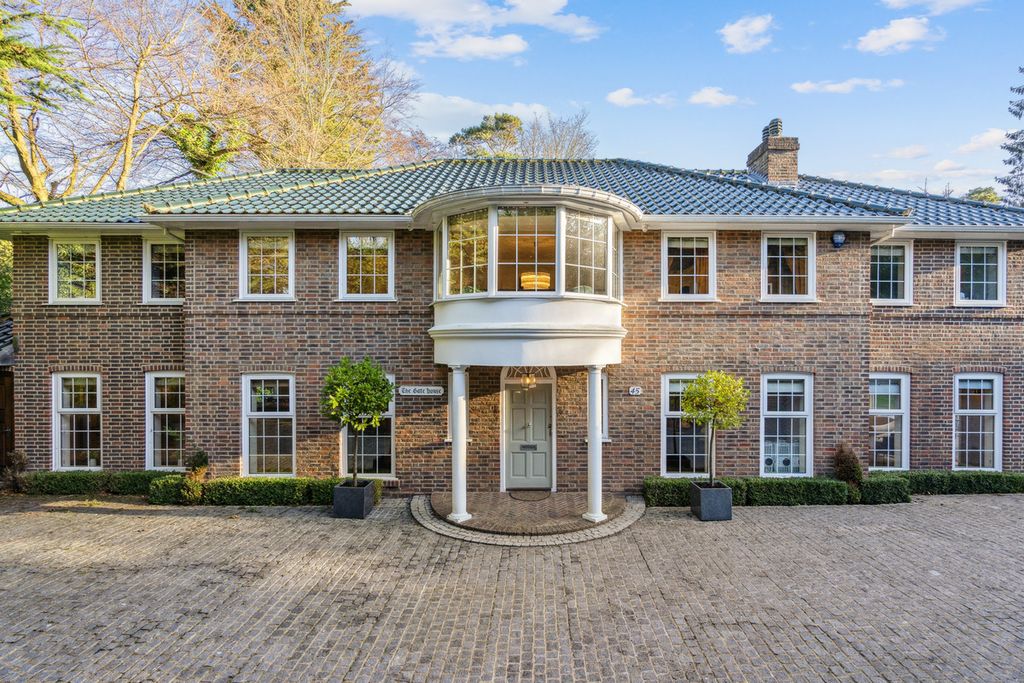 Property photo 1 of 29