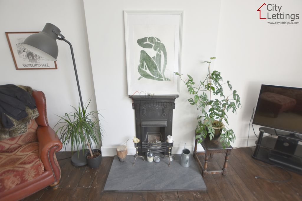Property photo 3 of 15