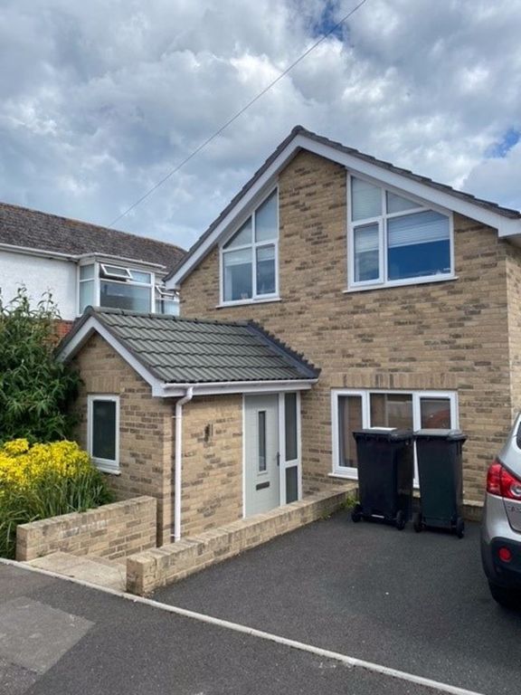 Property photo 2 of 28 Photo 4